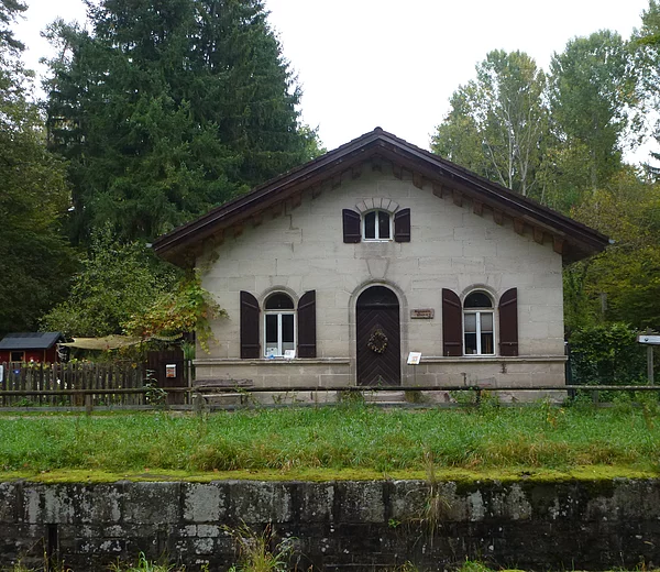 Schleusenwärterhaus 64 im Kleinschwarzenloher Forst