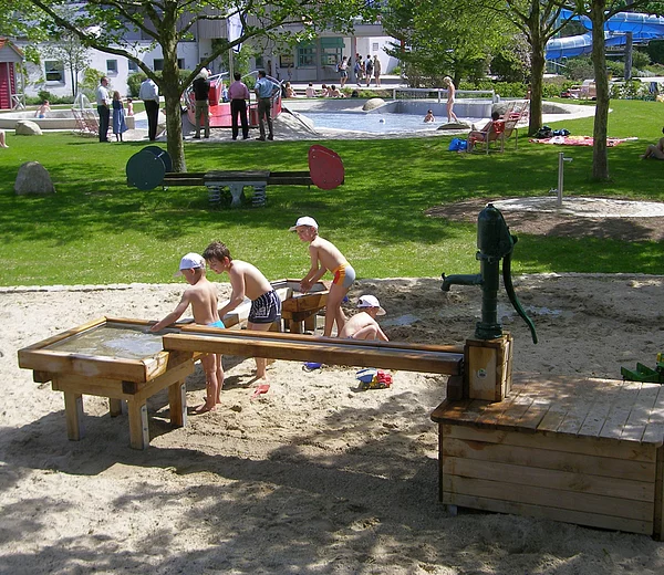 Wasserspielplatz im Erlebnisbad Keldorado in Kelheim