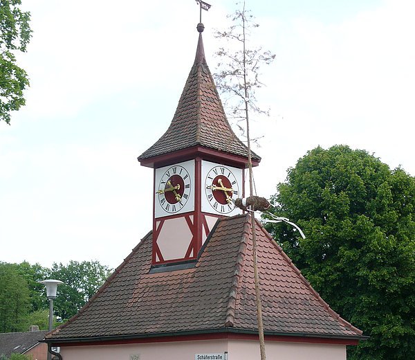 Turm- und Milchhaus in Neuses